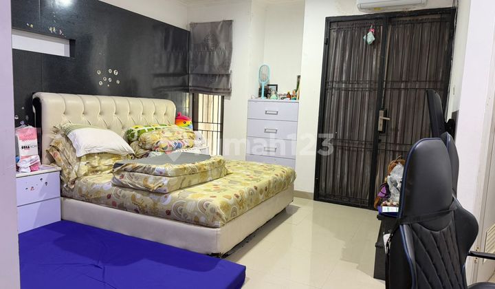 For Sale Beautiful Tamansemanan House West Jakarta 2