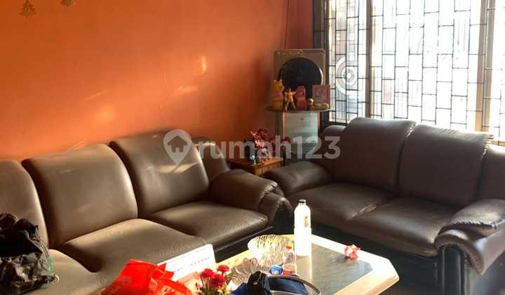 Rumah Hoek Taman Surya.jakarta Barat 2