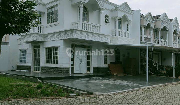 Rumah Hoek di Cluster West Europe Green Lake City Sudah Renovasi  1