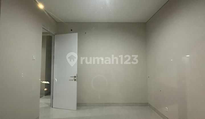 Ready-to-Occupy House in Paramount Petals Canna Cluster, Strategic Location