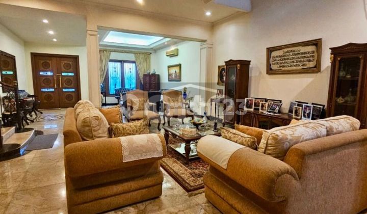 Rumah Mewah di Kebayoran Baru jakarta Selatan Nego 