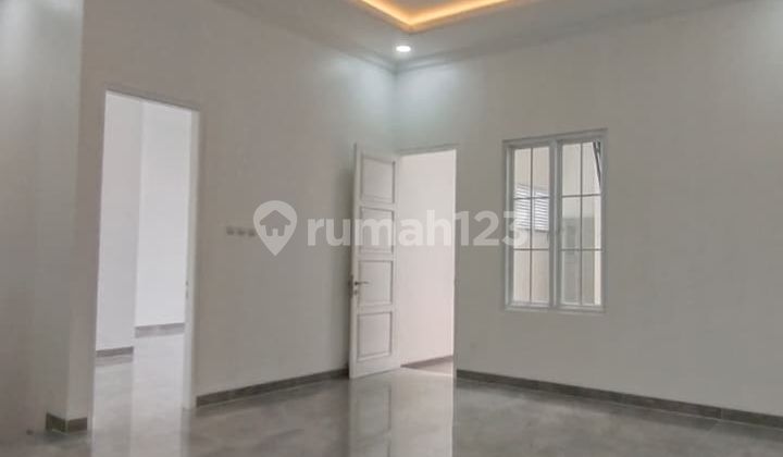 Ready-to-Live House in Joglo, West Jakarta Good Location Negotiable