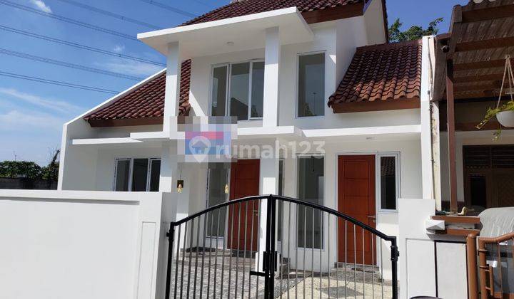 Rumah Bagus 3 Lantai Siap Huni di Metland Puri Lokasi Strategis  2