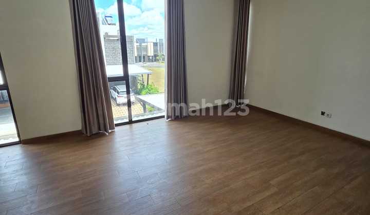 2-Story House in the Eldora Cluster, Suvarna Sutera, Tangerang