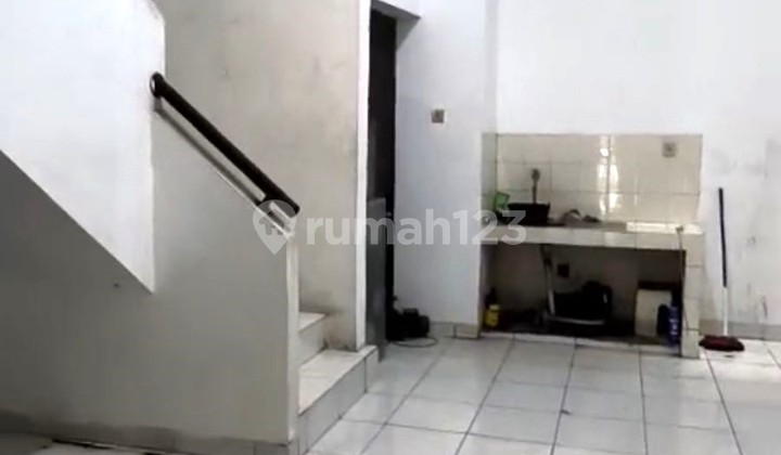 Negotiable Ruko Duta Garden, already with SHM, facing South in Tangerang. 2