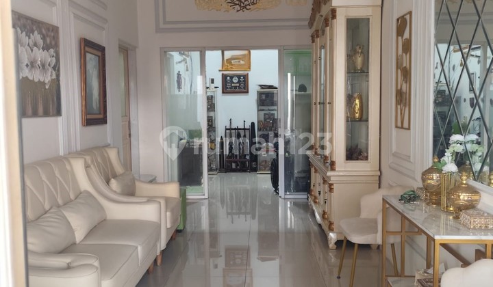 Nego Sampai Deal! Rumah Semi Furnished Garasi muat 3 mobil di Joglo Kembangan Jakarta Barat Nego Sampai Deal! Rumah Semi Furnished Garasi muat 3 mobil di Joglo Kembangan Jakarta Barat