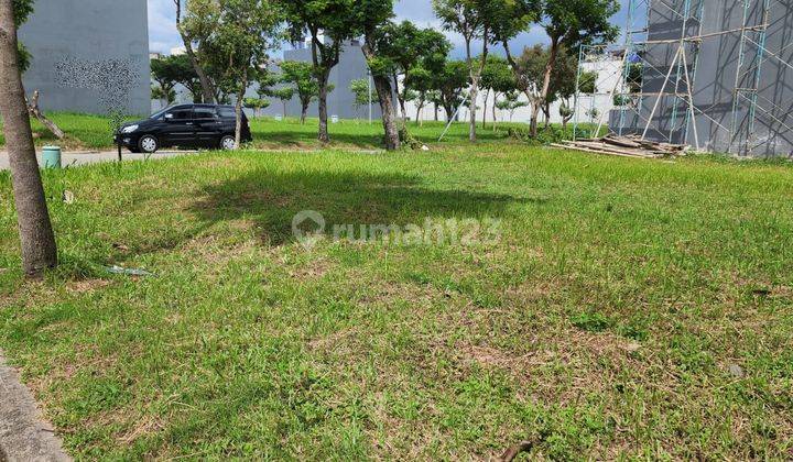 Termurah Kavling Hoek Ebony di Green Lake City, Dekat Danau