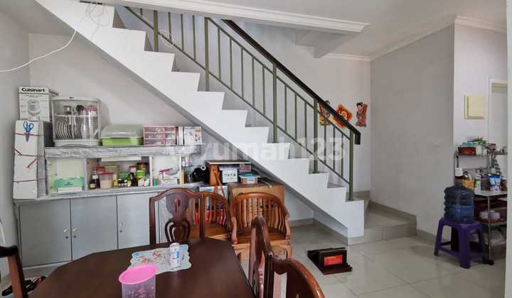 Rumah Terawat di Omaha Village Gading Serpong, Jual Cepat 3
