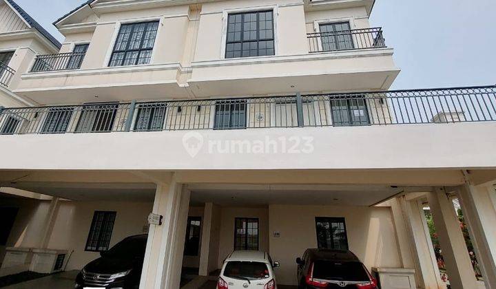 Rumah Hoek 3 Lantai Lavon 2 Cluster Scarlet, Jual Cepat, Bagus 1