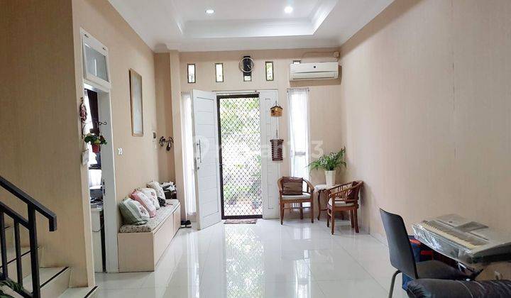 Rumah Full Furnish Bagus di Taman Semanan Indah, Terawat, Nego 1