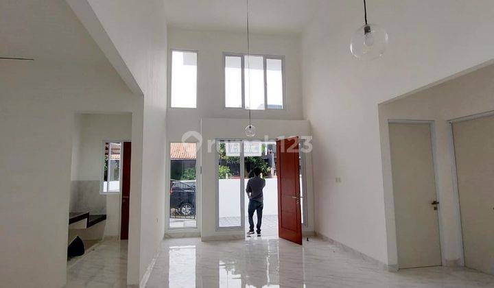 Rumah Sangat Bagus, Minimalis di Metland Puri, Siap Huni, Nego 1