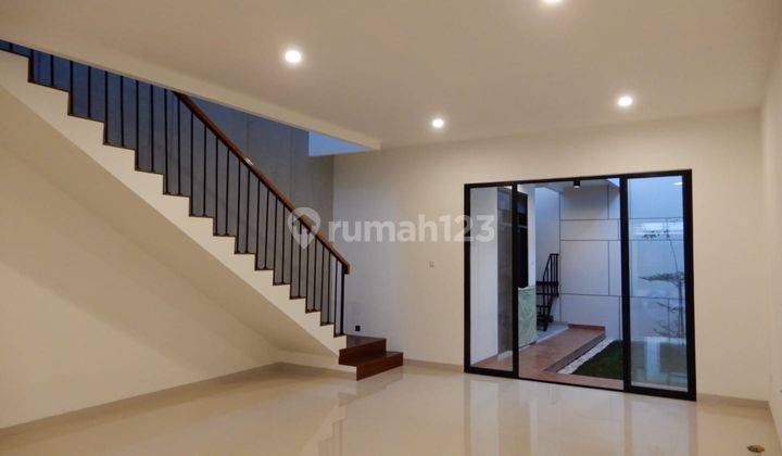 Rumah Cantik Baru Bagus di Metland Puri, Strategis, Nego, S. Huni 2