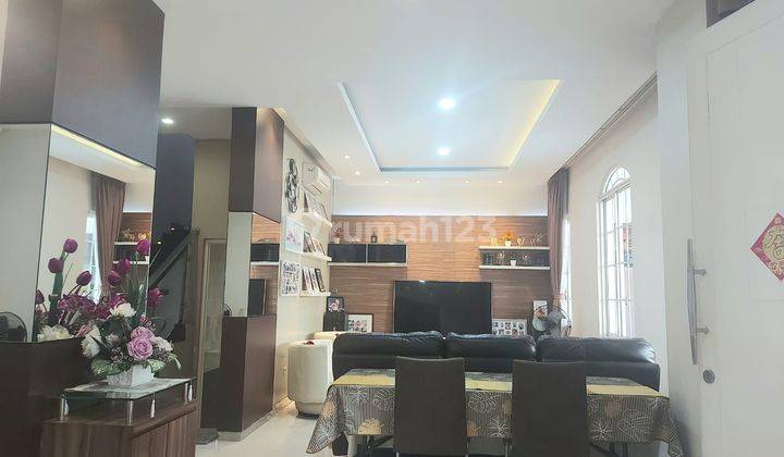 Jual Cepat Rumah Full Renov di Cluster West Europe, Semi Furnish 2