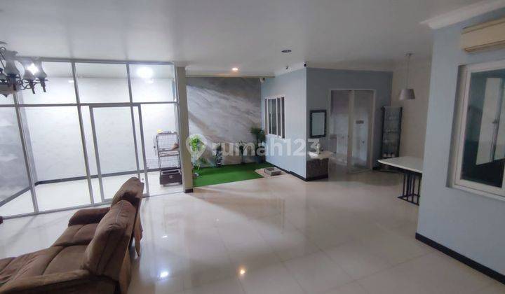 Jarang Ada, Rumah Cantik di Daan Mogot, Full Furnish, Strategis, Nego 1