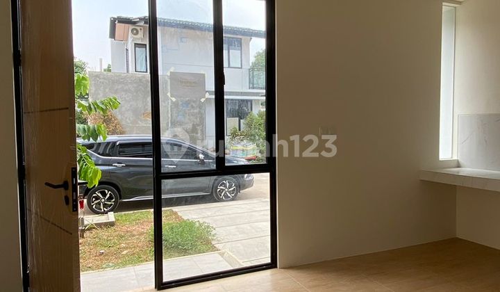 Rumah Modern dan Bagus Siap Huni Harga 1,1 M Aja di Karawaci Rumah Modern dan Bagus Siap Huni Harga 1,1 M Aja di Karawaci