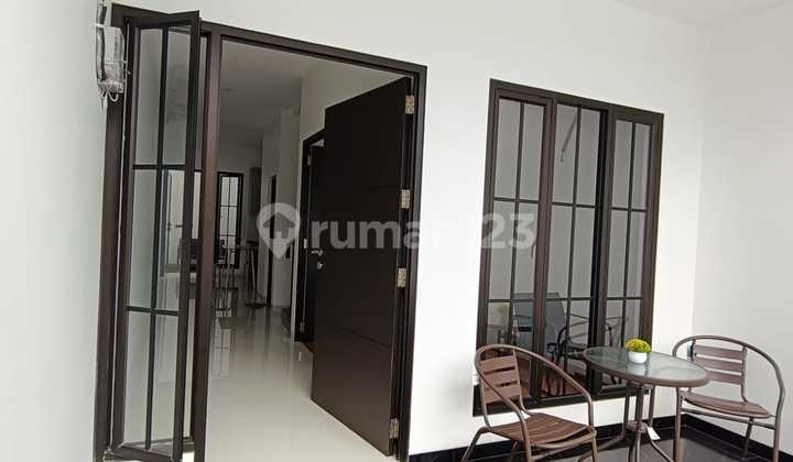 Ambil Sekarang! Rumah Bagus Free Kitchen Set di Meruya Utara