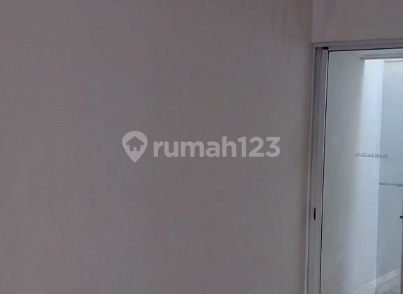 Nyari Rumah Strategis? Ini Dia 2 Lantai di Cluster Australia Green Lake City, Dekat Tol Karang Tengah, Harga Bisa Nego!