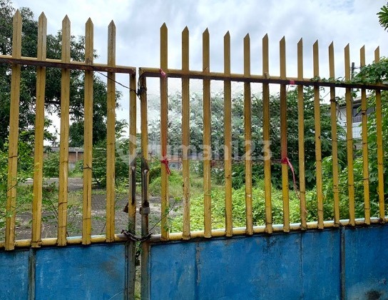 BU! Tanah Dekat Jalan Raya Utama di Cipondoh