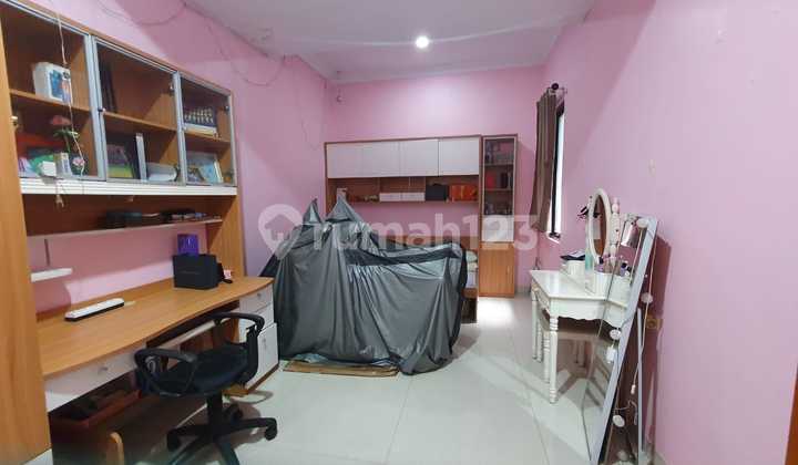 Nice & Well-Maintained House in Poris Paradise Cipondoh – Price Negotiable! 2