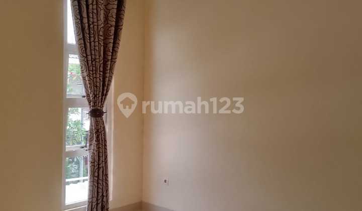 Rumah Bagus Terawat di Cluster Amerika Green Lake City 1