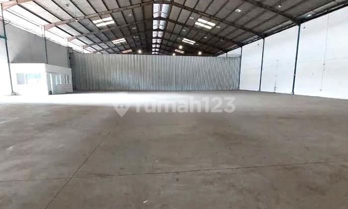 Hurry Check! Good Warehouse, Ready to Use in Tanjung Duren, South Jakarta Hurry Check! Good Warehouse, Ready to Use in Tanjung Duren, South Jakarta