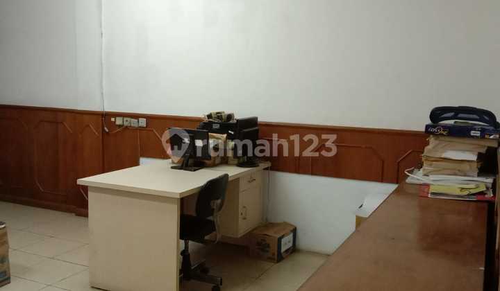 For Sale: Kebon Jeruk, West Jakarta Shop House - Ready to Occupy, Easy Access