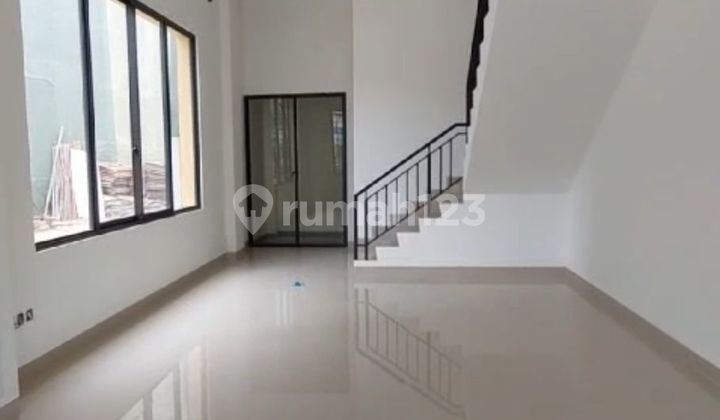 Affordable and Spacious Korean-style Shophouse in Greenlake City, Slightly Negotiable Affordable and Spacious Korean-style Shophouse in Greenlake City, Slightly Negotiable