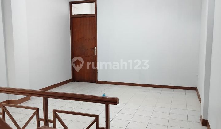 Good Ruko 3.5 Floors in Strategic Area, Price Only 90Million/Year at Daan Mogot