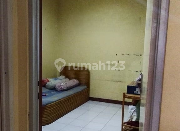 Rumah Hadap Barat Bagus dan Strategis di Metro Permata Karang Tengah 2