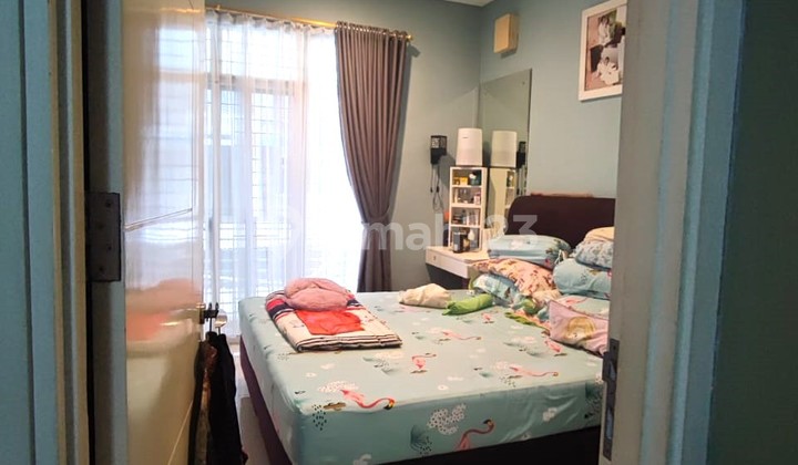 Ready-to-Occupy 2-Story House, SHM in Green Lake City, America Cluster Ready-to-Occupy 2-Story House, SHM in Green Lake City, America Cluster