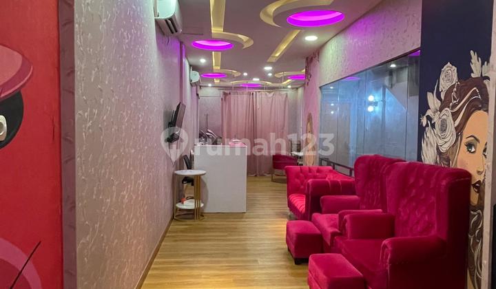 Ruko 3,5 Lantai Bagus Terawat, Area Ramai Pengunjung di Cipondoh Tangerang Ruko 3,5 Lantai Bagus Terawat, Area Ramai Pengunjung di Cipondoh Tangerang