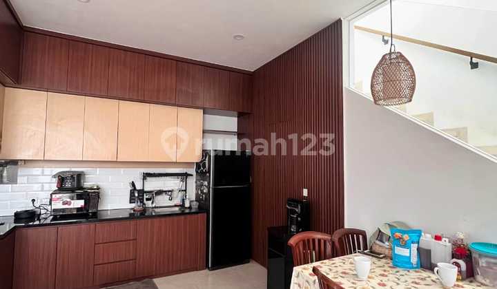 Luxury House in Fa Voury House BSD Tangerang Suburb Negotiable