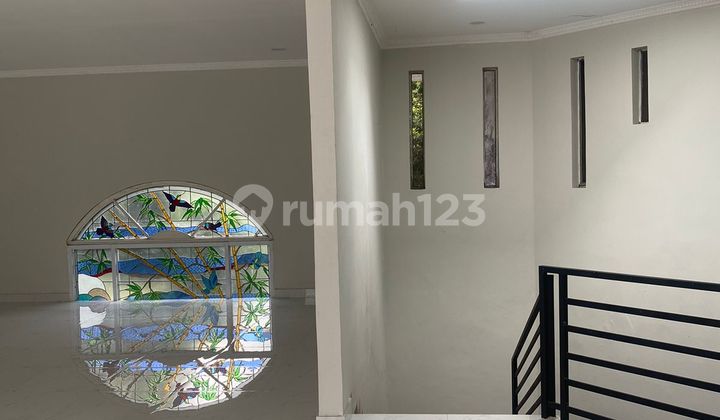 2-Story House Ready to Live In Fully Renovated in Bintaro 1