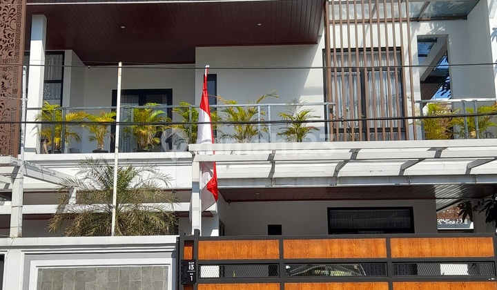 Rumah Dijual 3 Lantai Shm Dekat Unpam 10 Menit Ke Tol Pamulang