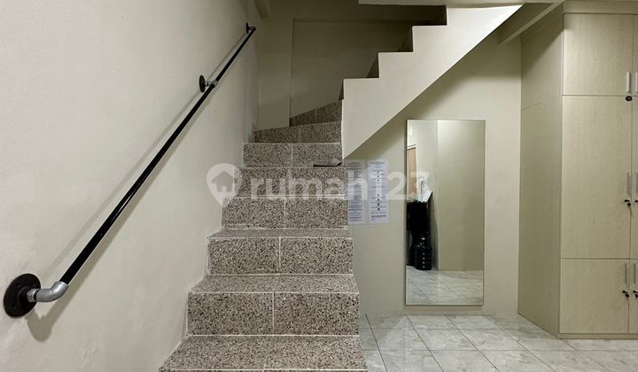 Kost House for Rent 10 Furnished Rooms in MENTENG DALAM TEBET Kost House for Rent 10 Furnished Rooms in MENTENG DALAM TEBET