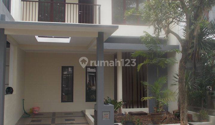 rumah cantik depan taman 1