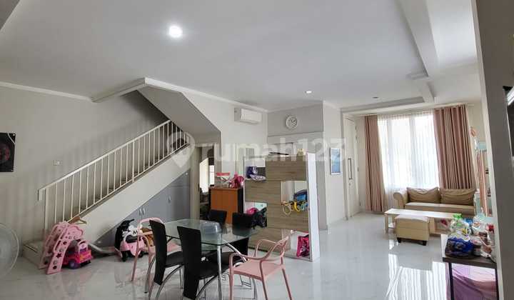 Rumah Cantik di Lingkungan Strategis di Discovery Bintaro Jaya 2