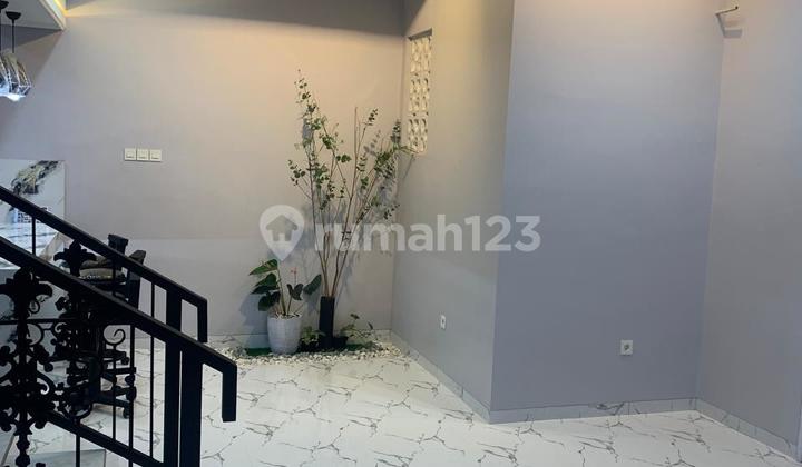 Dijual Rumah Hook di Megapolitan Cinere Depok Jawa Barat 2