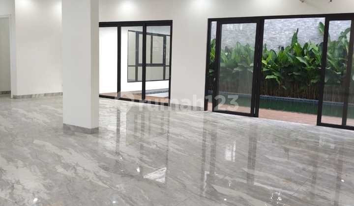 beautiful house with swimming pool 2