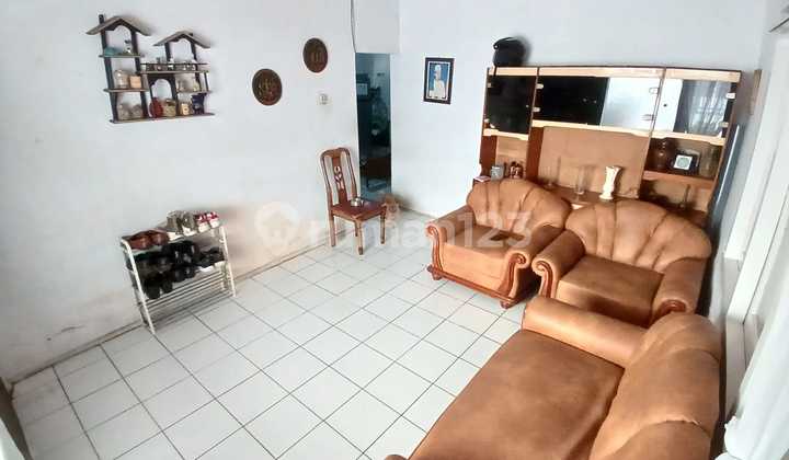 Dijual rumah hook di daerah Tebet Dalam Jakarta Selatan