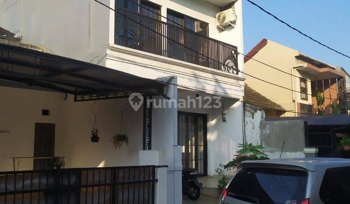 Dijual Rumah Bagus Daerah Graha Raya Tangerang Selatan 1