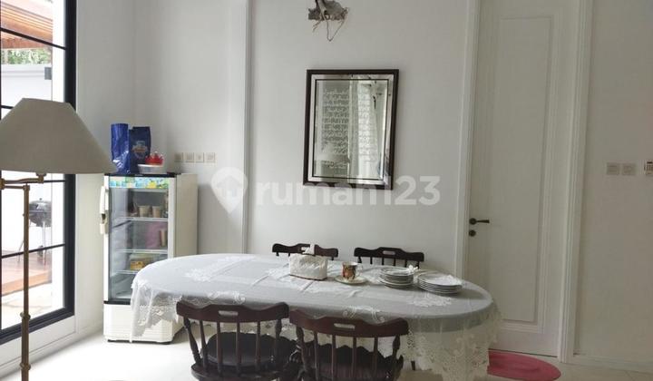 Dijual rumah di kawasan Kemang Timur Jakarta Selatan 2
