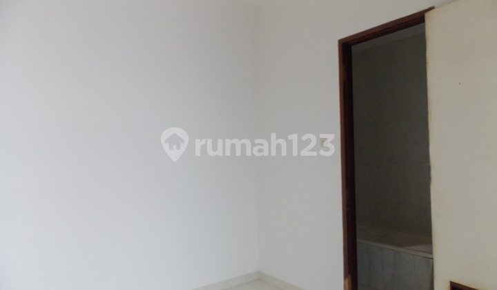 Rumah Minimalis Cantik Siap Masuk di Emerald Bintaro Sektor 9 2