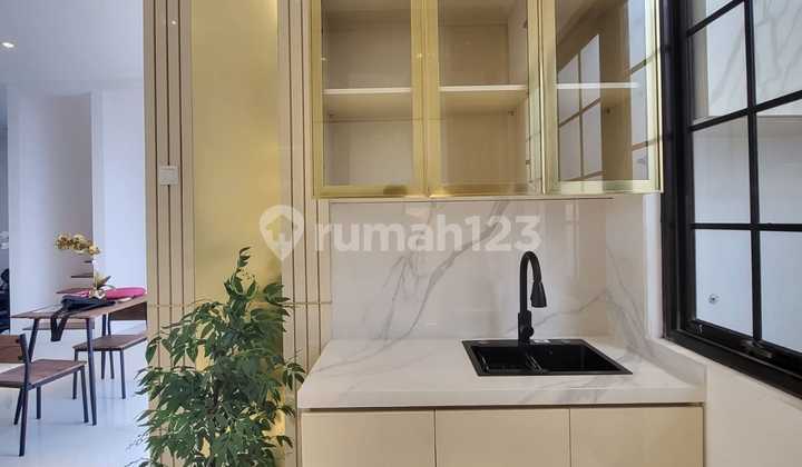 Rumah Minimalis Cantik Lokasi Oke di Bintaro Sektor 9 Tangsel 2