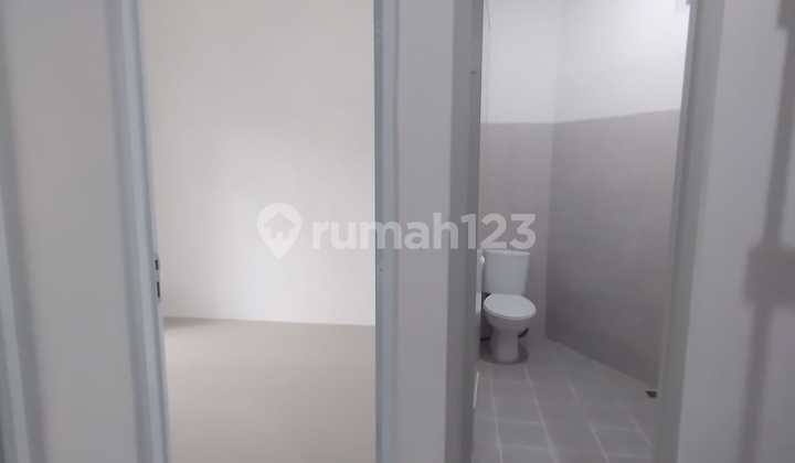 For sale, a beautiful minimalist house in the Jombang Ciputat area, Tangerang Selatan. For sale, a beautiful minimalist house in the Jombang Ciputat area, Tangerang Selatan.