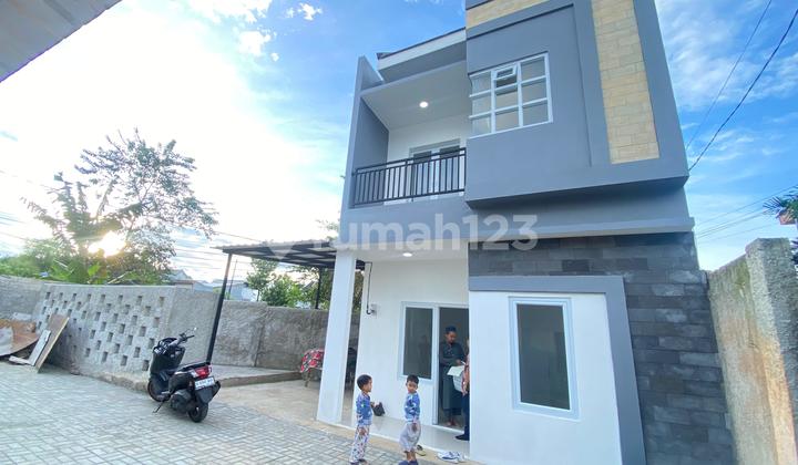 For sale, a beautiful minimalist house in the Jombang Ciputat area, Tangerang Selatan. For sale, a beautiful minimalist house in the Jombang Ciputat area, Tangerang Selatan.