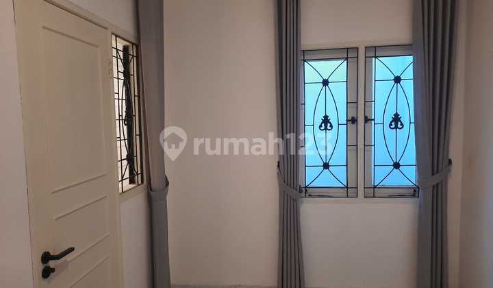 Disewakan Rumah Jalan Ismaya Cinere Depok Jawa Barat