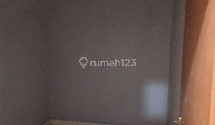 Sewa rumah 2 lantai di Pondok Kelapa murah dan siap huni 10