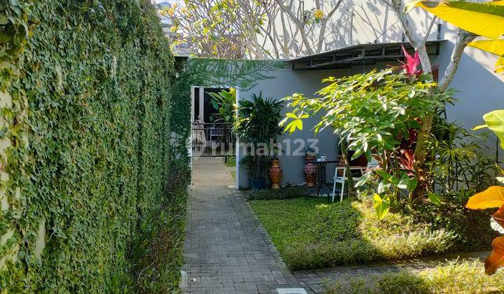 1 bedroom villa in  jalan Bidadari  Seminyak yearly rental with private kitchen, sharing big pool ,strong internet & parking 2