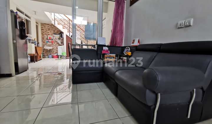 Semi-Furnished House in Kota Baru Parahyangan